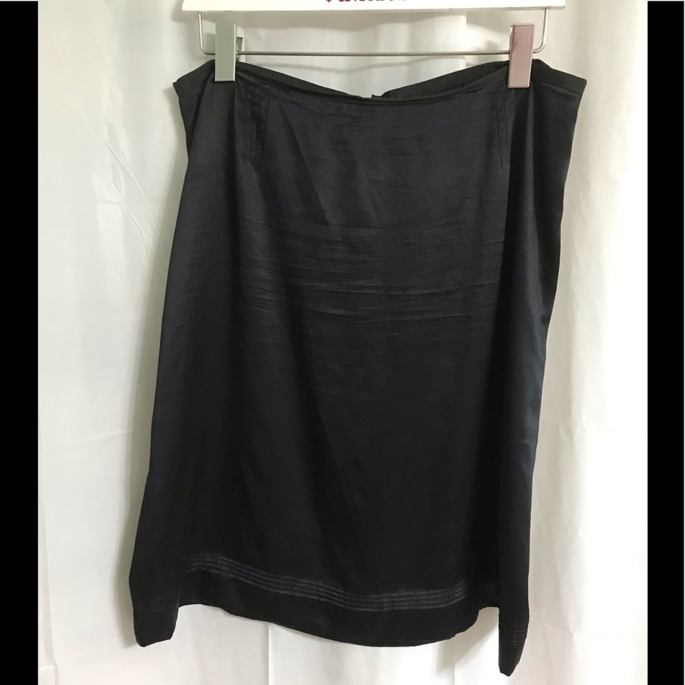 DKNY Classic silk skirt size 12